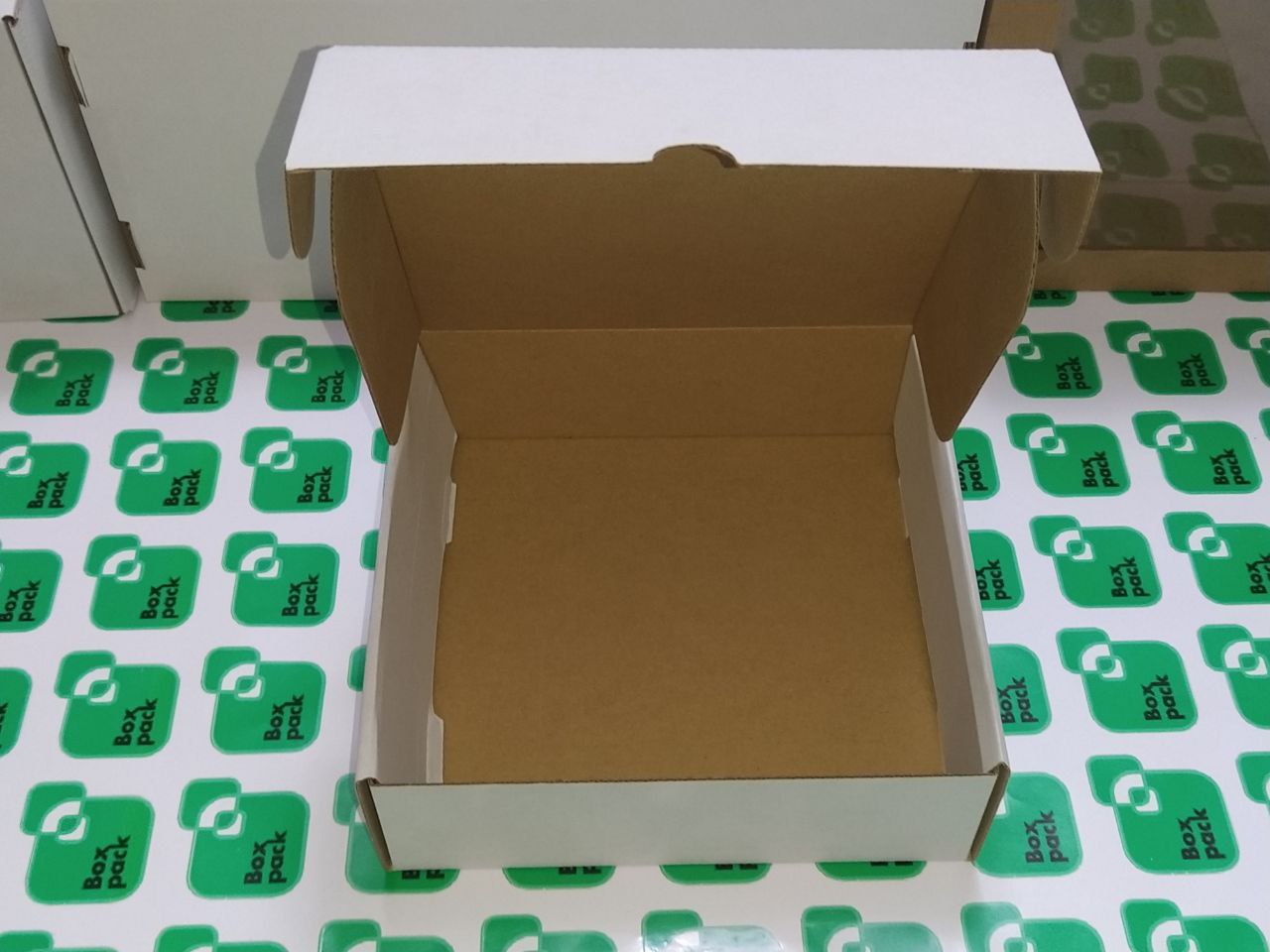 BOX 24 22 7 CM