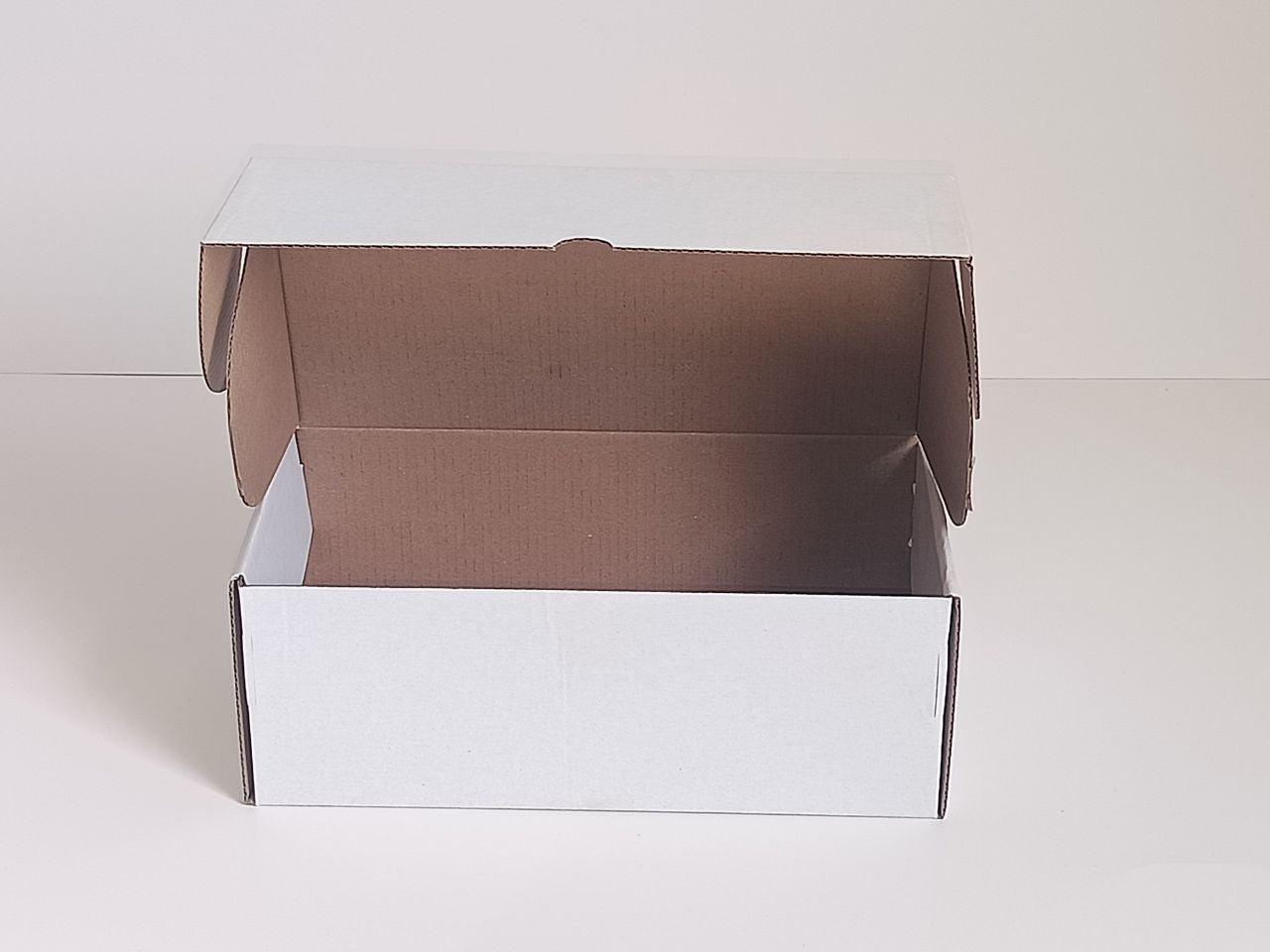 BOX 26 13 10 CM
