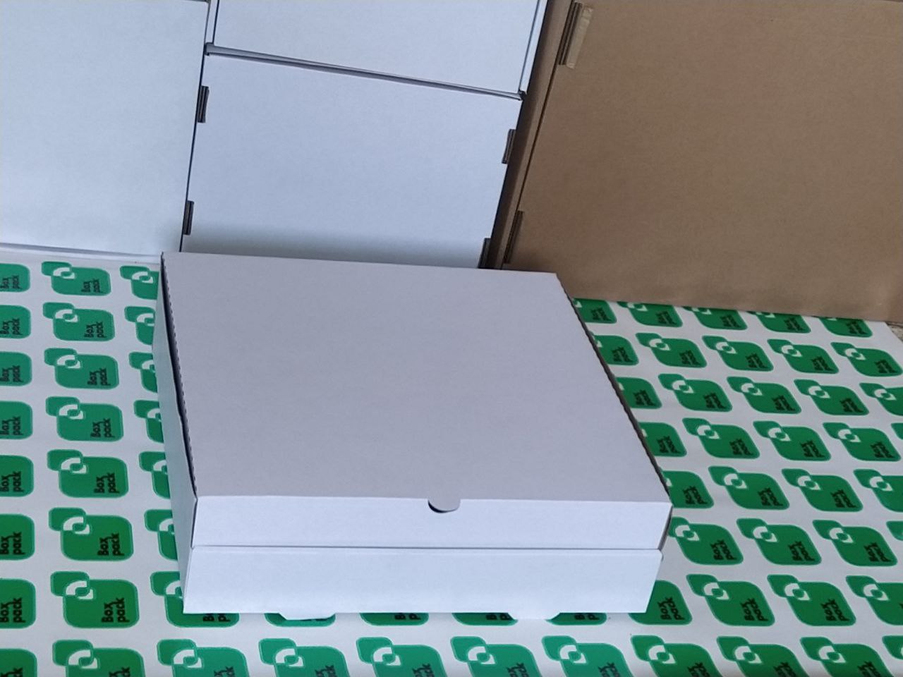BOX 29 30 8.5 CM